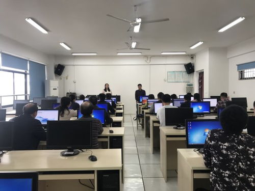 開拓創新，積極進取 以項目與文獻研究驅動研究生教育內涵式發展